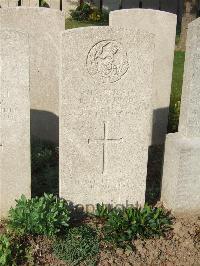 Bethune Town Cemetery - Newstead, B