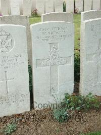 Bethune Town Cemetery - Nicholls, William