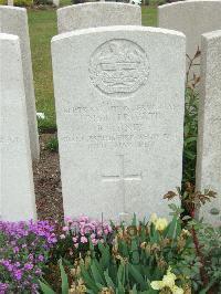Bethune Town Cemetery - Nind, Bertram