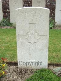 Bethune Town Cemetery - Norris, W J