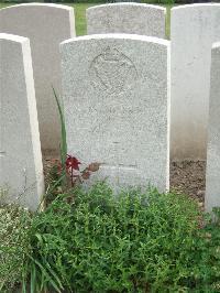 Bethune Town Cemetery - Norton, James