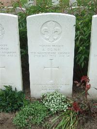 Bethune Town Cemetery - Ogden, Arthur