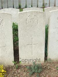 Bethune Town Cemetery - Oldcorn, F