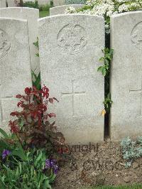 Bethune Town Cemetery - Oliver, Percy John