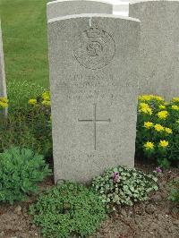 Bethune Town Cemetery - Osmaston, Oswald Camplyon Hutchinson