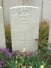 Bethune Town Cemetery - Page, George William