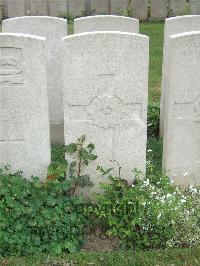 Bethune Town Cemetery - Pallett, J W