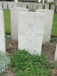 Bethune Town Cemetery - Parsons, H S