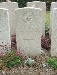 Bethune Town Cemetery - Paul, J