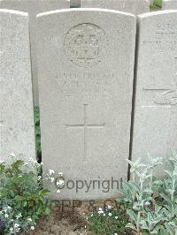 Bethune Town Cemetery - Peacock, Jack