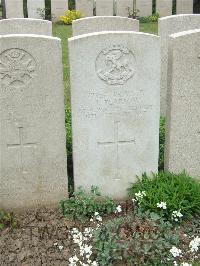 Bethune Town Cemetery - Pearson, John