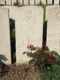 Bethune Town Cemetery - Pell, F W