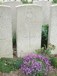 Bethune Town Cemetery - Perkins, E R