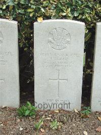 Bethune Town Cemetery - Perry, John