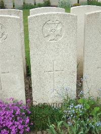 Bethune Town Cemetery - Peters, Frederick William