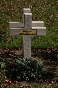 Bethune Town Cemetery - Pierrepont, Octave