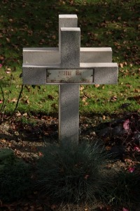 Bethune Town Cemetery - Pierron, Rene