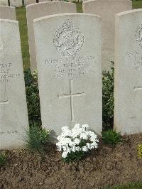 Bethune Town Cemetery - Porter, G