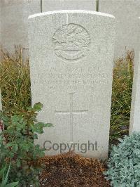 Bethune Town Cemetery - Powney, William Benjamin