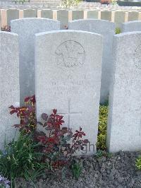 Bethune Town Cemetery - Pullen, John