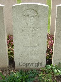 Bethune Town Cemetery - Ramsey, R