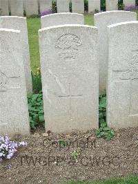 Bethune Town Cemetery - Randall, A