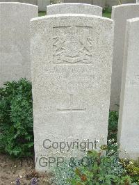 Bethune Town Cemetery - Ravenscroft, Richard