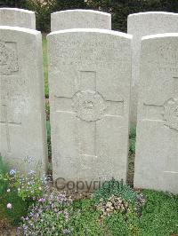Bethune Town Cemetery - Rea, William J.