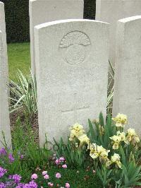 Bethune Town Cemetery - Reardon, A