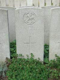 Bethune Town Cemetery - Redford, Thomas