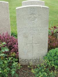 Bethune Town Cemetery - Reeve, Charles Frederick