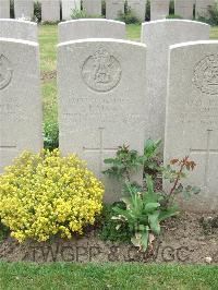 Bethune Town Cemetery - Regan, J P