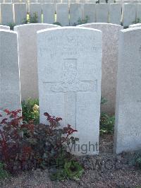 Bethune Town Cemetery - Reilly, John