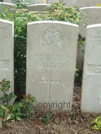 Bethune Town Cemetery - Reilly, M