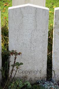 Bethune Town Cemetery - Reimann, Paul