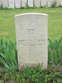 Bethune Town Cemetery - Rich, Cyril Sherston