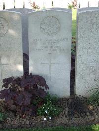 Bethune Town Cemetery - Riley, P