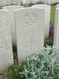 Bethune Town Cemetery - Robbins, F G