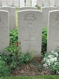 Bethune Town Cemetery - Roberts, Albert Purvis