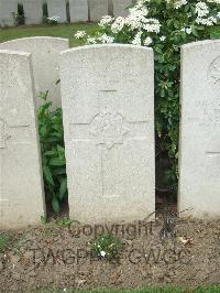 Bethune Town Cemetery - Roberts, Robert Henry