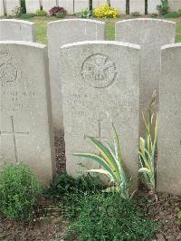 Bethune Town Cemetery - Roberts, William