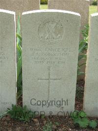 Bethune Town Cemetery - Robertson, John Leask