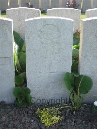 Bethune Town Cemetery - Robertson, W