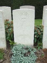 Bethune Town Cemetery - Robinson, F