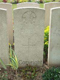 Bethune Town Cemetery - Robinson, Peter