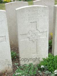 Bethune Town Cemetery - Rogers, Sydney Richard