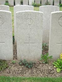 Bethune Town Cemetery - Roper, J