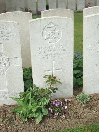 Bethune Town Cemetery - Rowland, A R