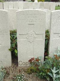 Bethune Town Cemetery - Ruskin, C