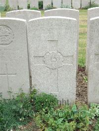 Bethune Town Cemetery - Saunderson, H